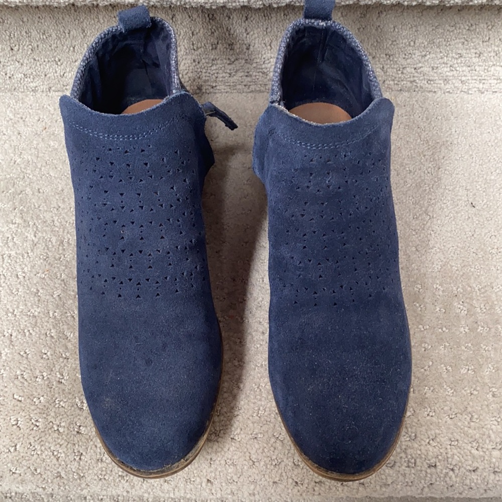 Toms Navy Ankle Boots Sz 6.5 EUC - Picture 2 of 5